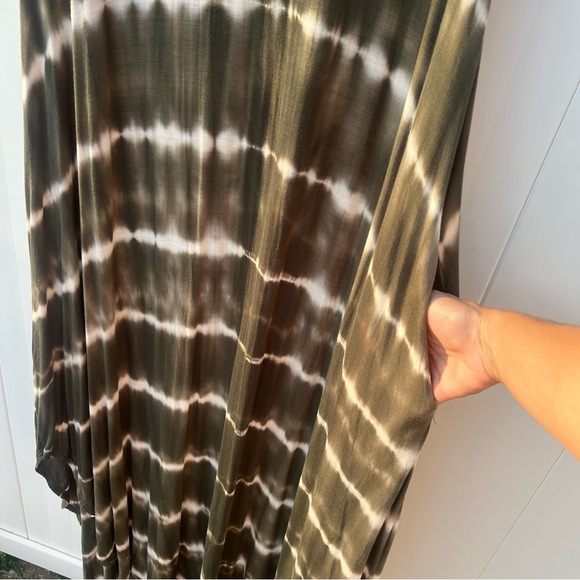 Green and White Maxi Dress, Tie Dye with pockets, Jersey knit stretch Large long - Picture 6 of 9